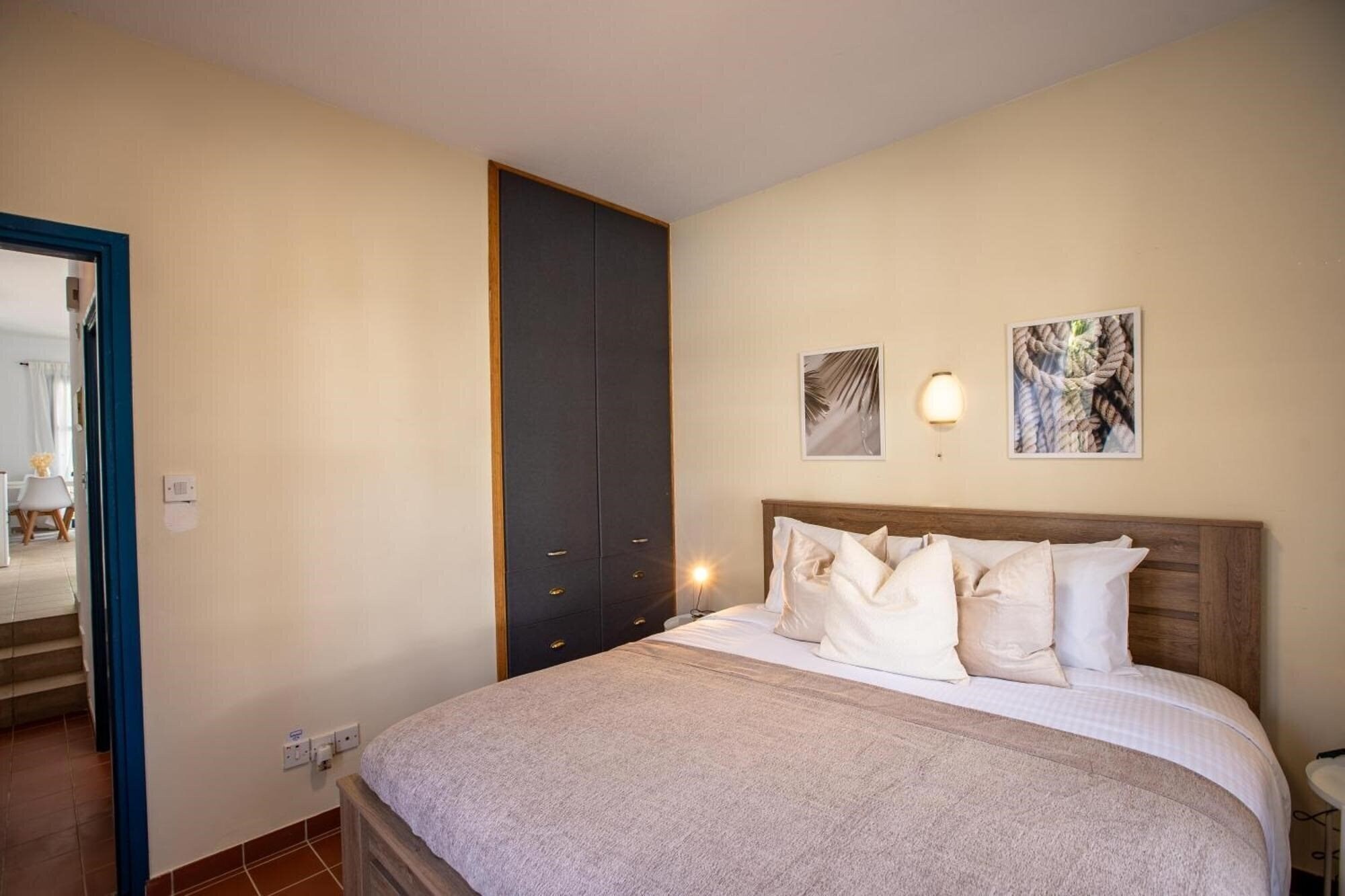 Zdjęcie Phaedrus Living Sky Blue Residence 4*