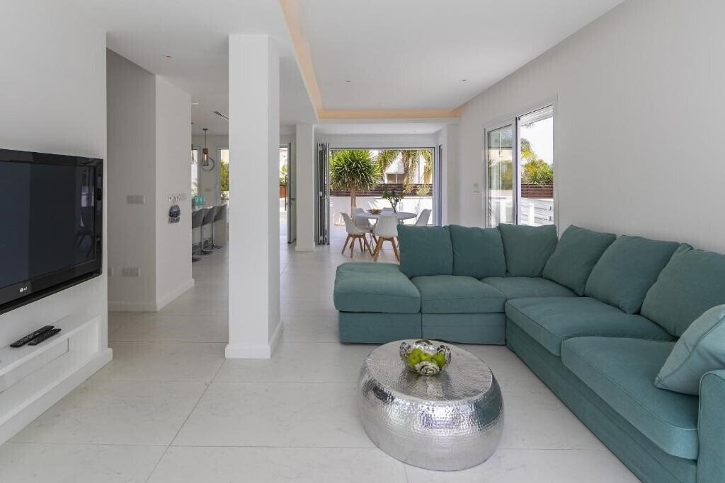 Zdjęcia Protaras Villa Piera by The Sea 4*