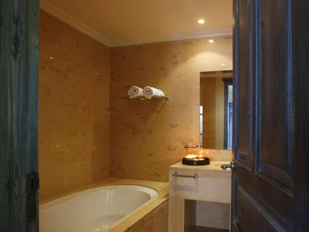 Фотографія Nausicaa Villa 4*