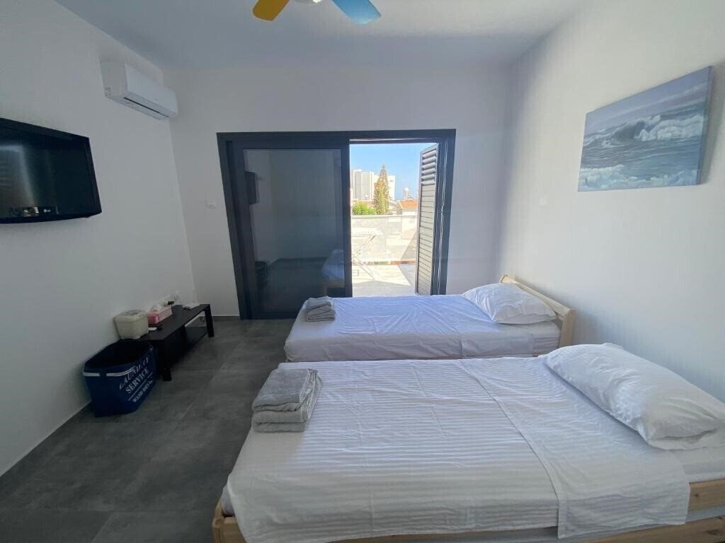 Готель Green Bay Area Apartment 3*