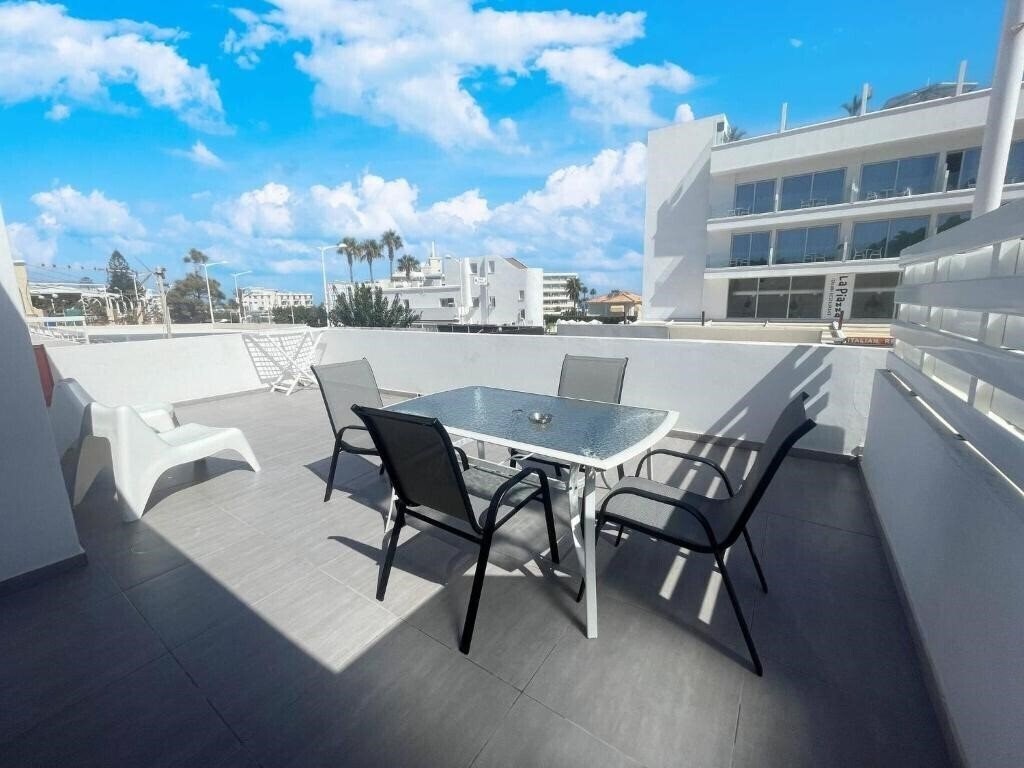 Hotel Christina Apartment 3*