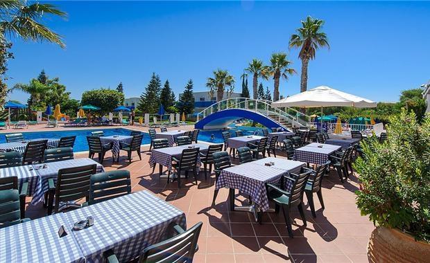 Zdjęcie Paramount Apts 3*