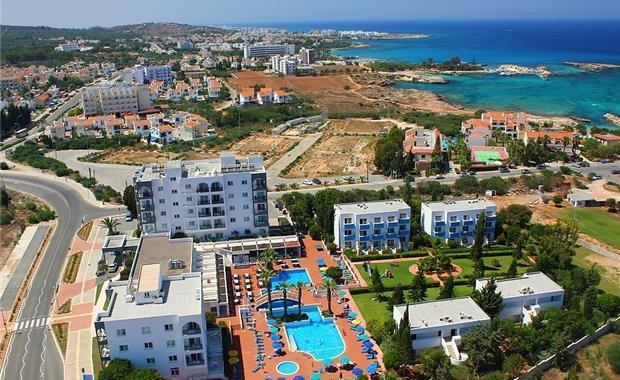 Zdjęcie Paramount Apts 3*