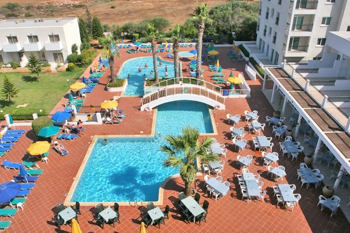 Hotel Paramount Apts 3*