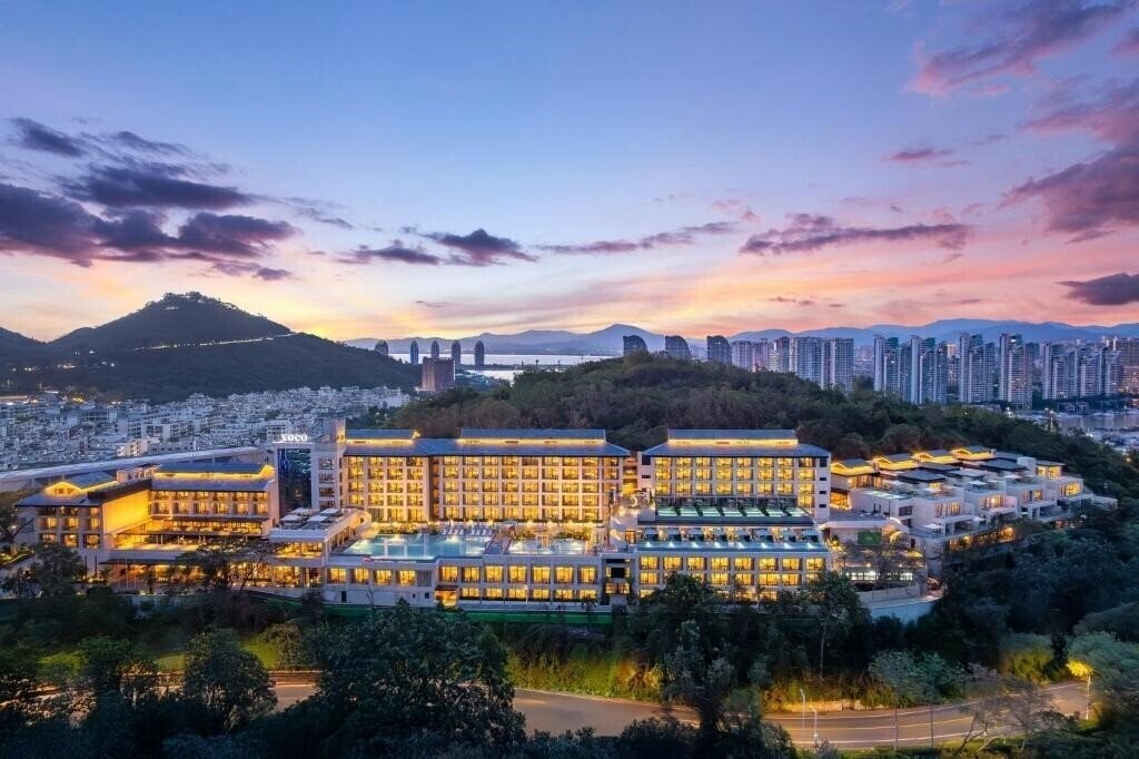 Готель Voco Sanya Dadonghai by IHG 5*