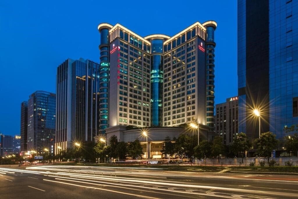 Hotel Vanburgh Guangzhou 5*