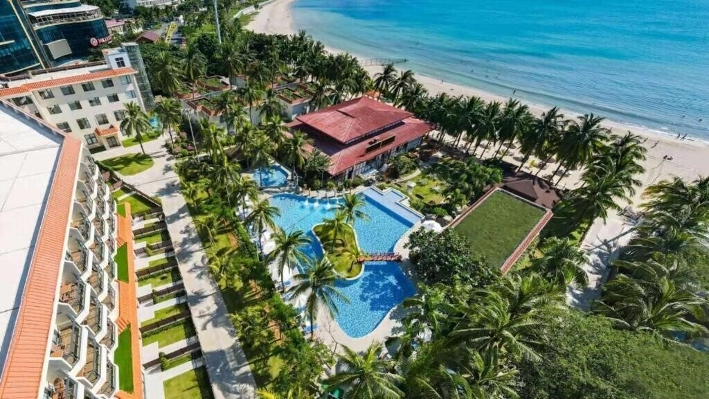 Отель South China (ex. Sanya South China Hotel) 4*