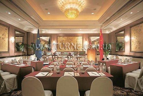 Zdjęcie The St. Regis 5*