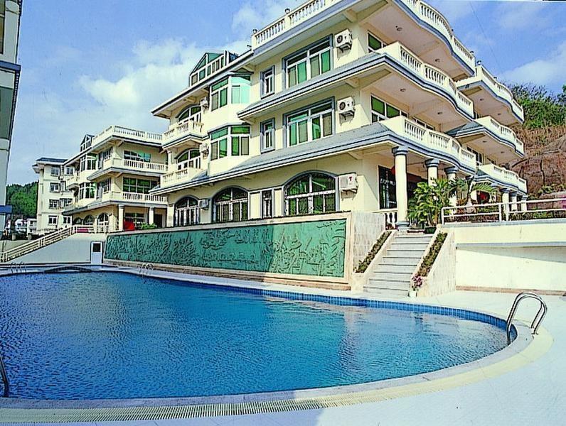 Готель Linda Sea View 3*