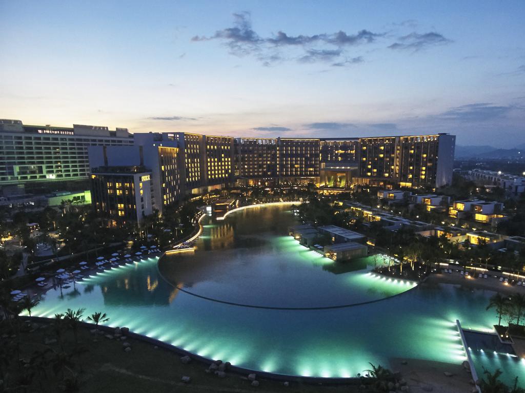 Hotel The Sanya Edition Hotel 5*