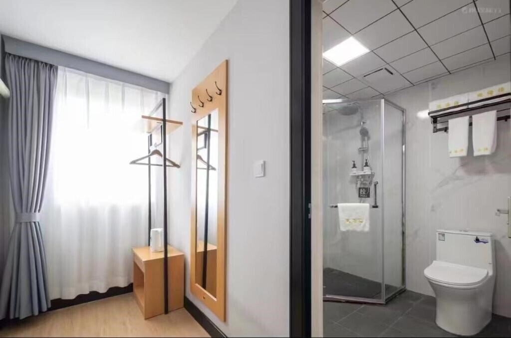 Фотографія Guan Hai Lou Hotel 3*