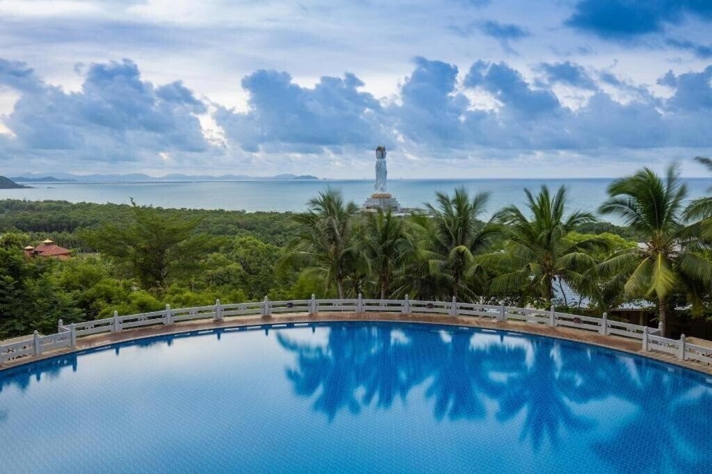 Фото Sanya Nanshan Leisure Villas 4*