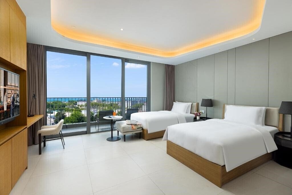 Hotel Oakwood Apartments Sanya 4*