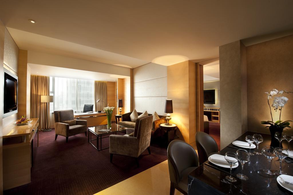 Zdjęcie Hilton Shanghai Hongqiao 5*