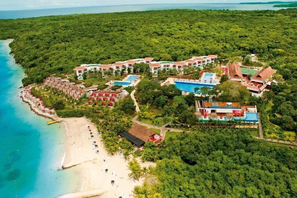 Готель Decameron Baru 4*