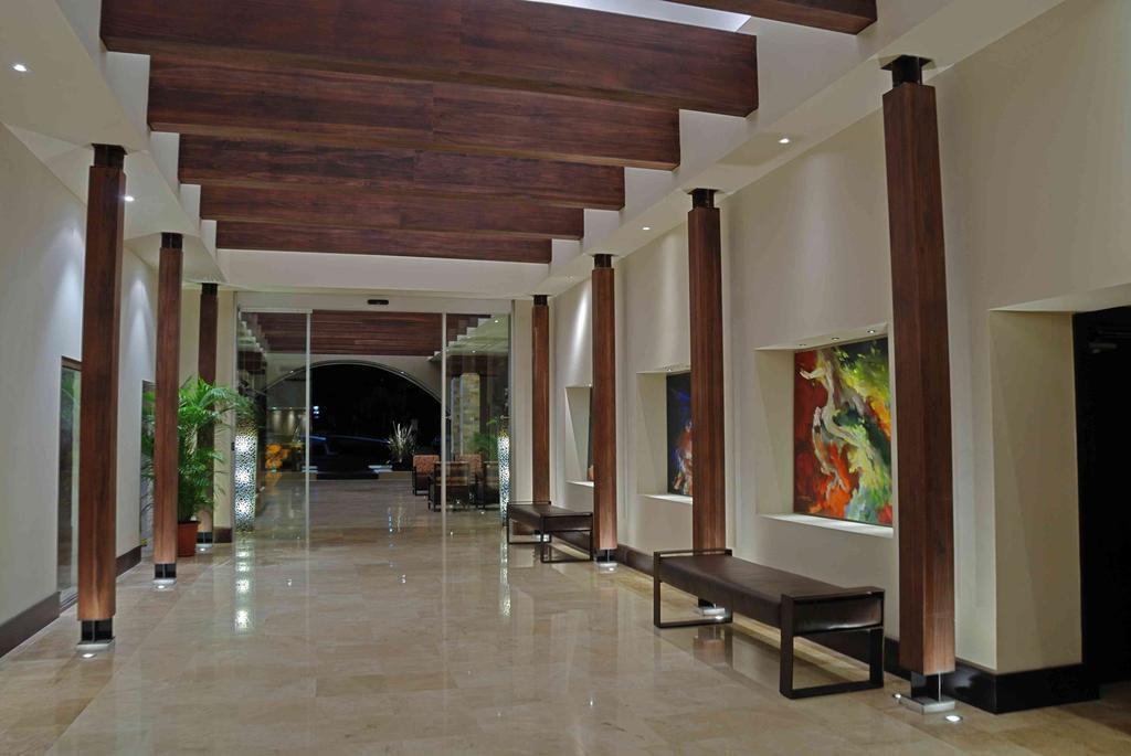 Фотография Wyndham San Jose Herradura (ex. Ramada Plaza Herradura) 4*