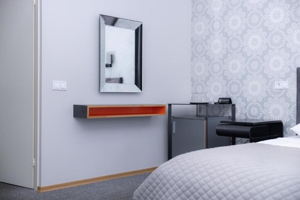 Изображение Felicia 3*