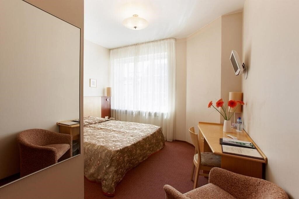 Отель Edvards 3*