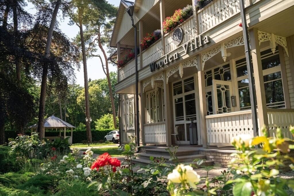 Hotel Wooden Villa Aparthotel 5*