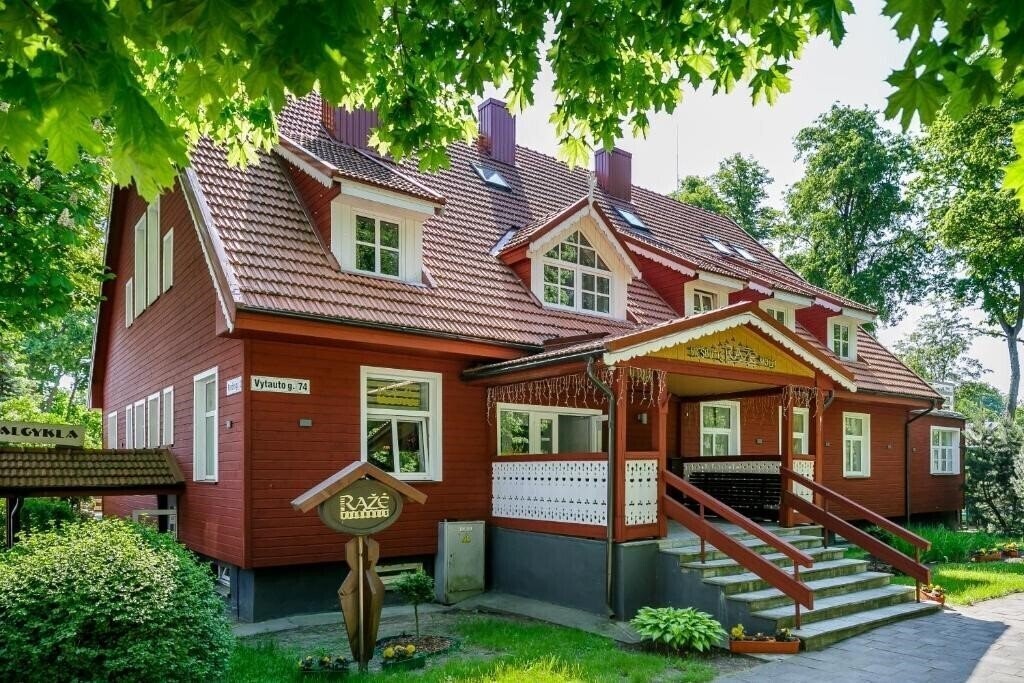 Готель Raze 3*