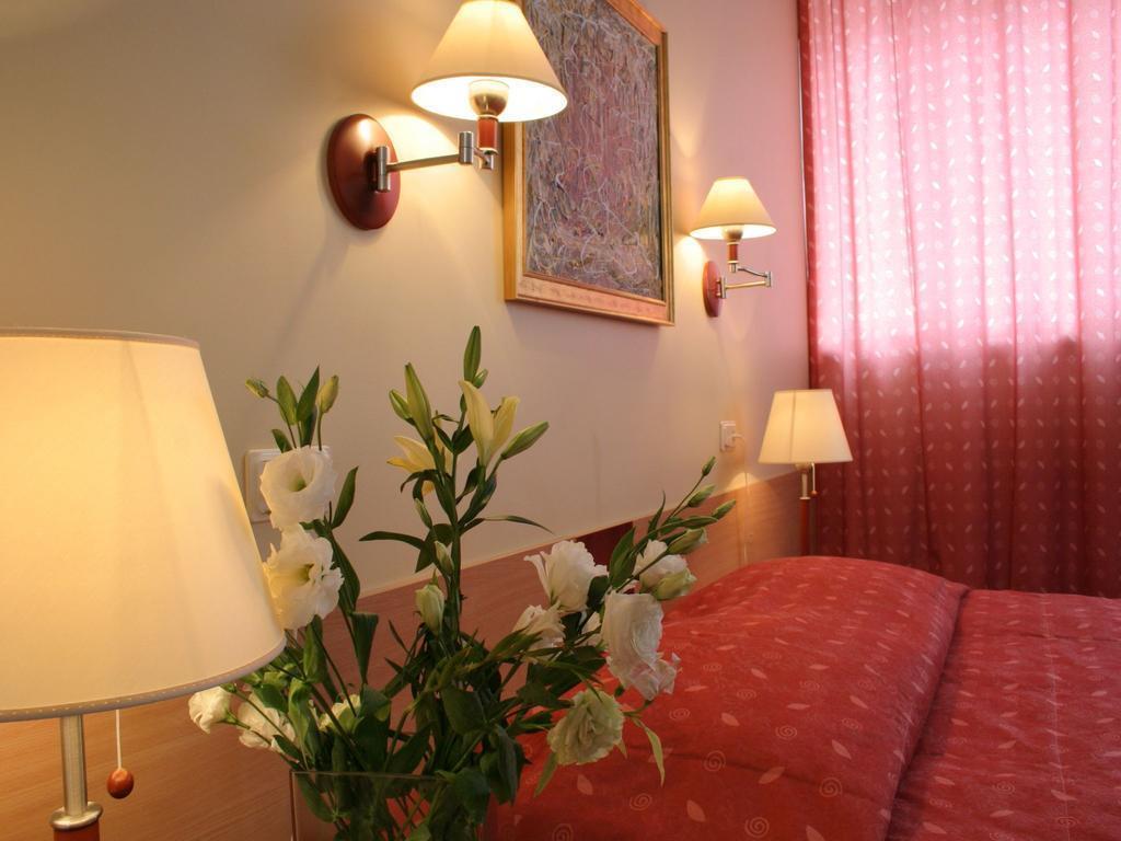 Готель Karolina 3*