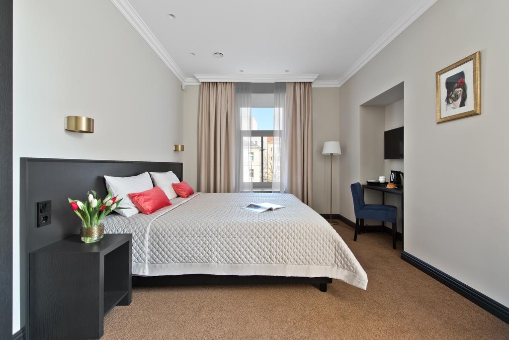 Zdjęcia 15 Th Avenue 3*