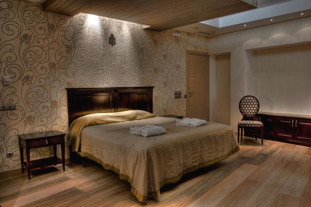 Отель Atrium 4*