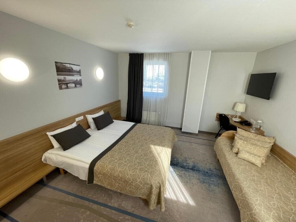 Готель Green Vilnius 3*