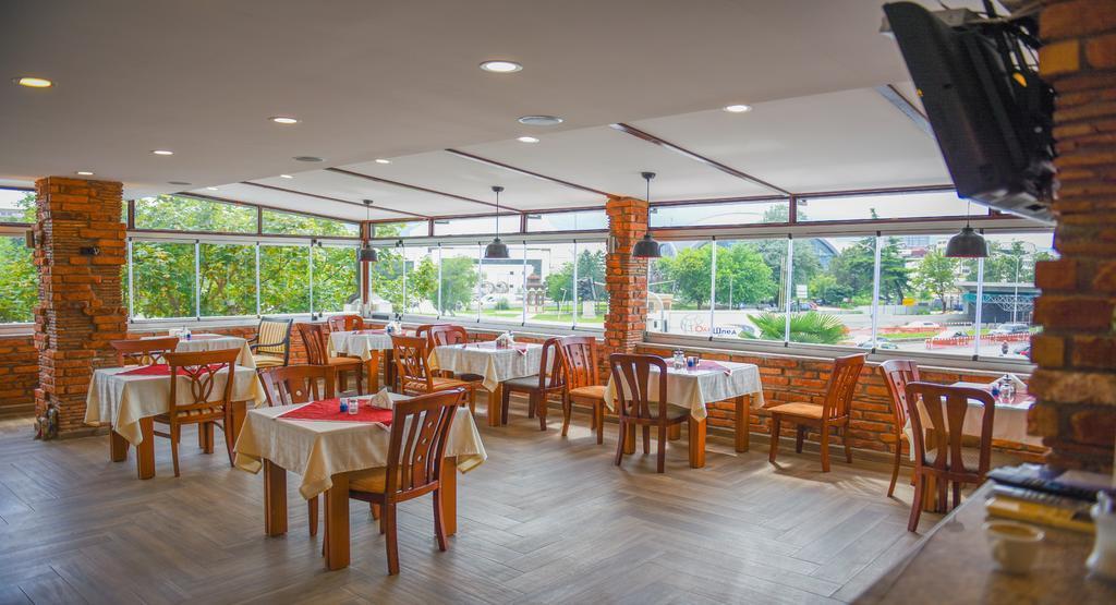 Zdjęcia Super 8 Hotel 3*