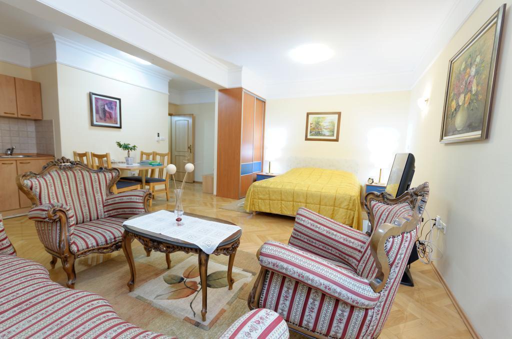 Hotel Tim'S Apartments 3*