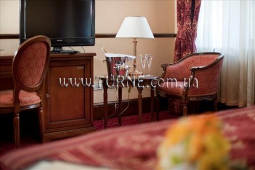 Картинка Bristol 3*