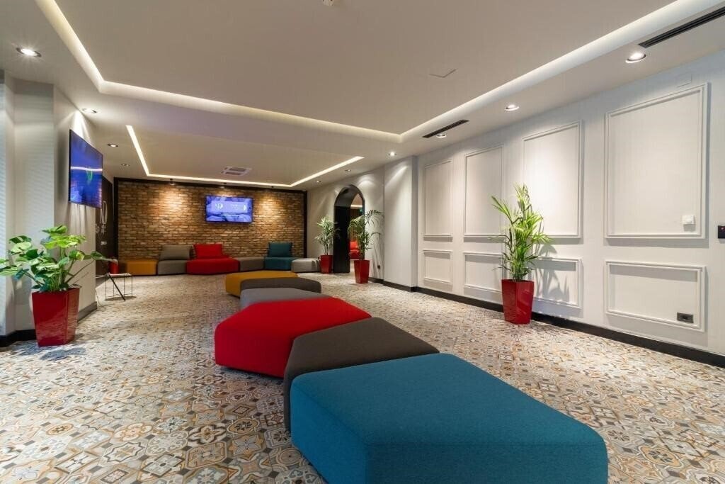 Изображение Next Door Park 4*