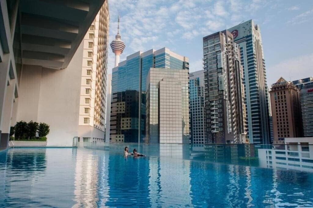 Hotel Ramada Suites By Wyndham Klcc 4*