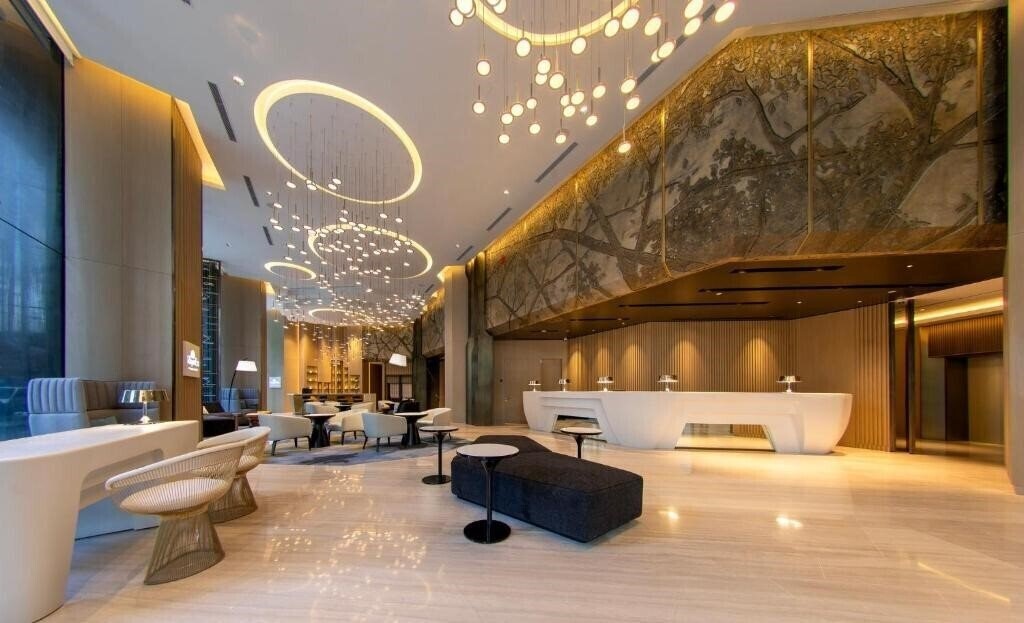 Готель Crowne Plaza Kuala Lumpur City Centre 5*