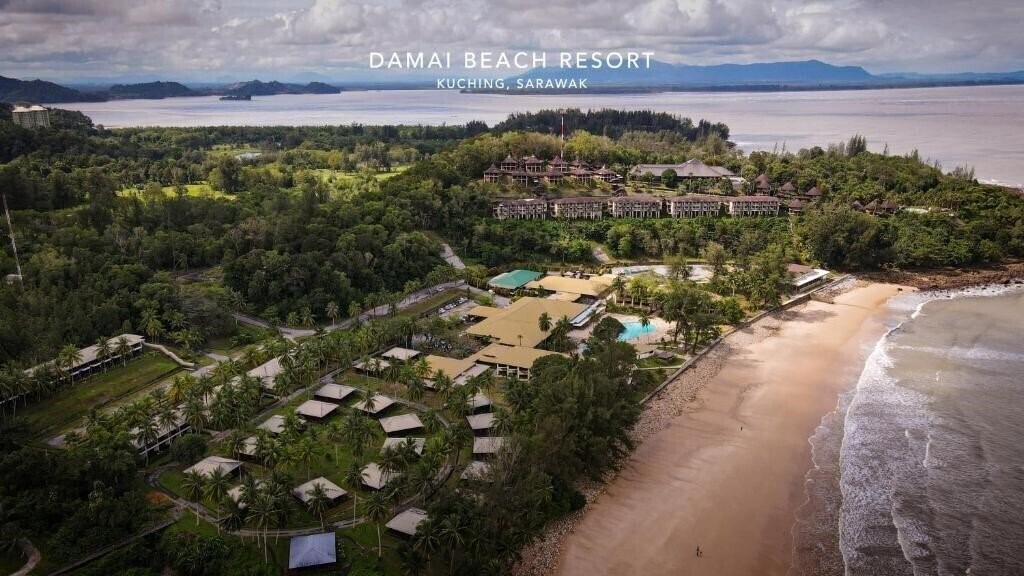 Hotel Damai Beach Resort 4*