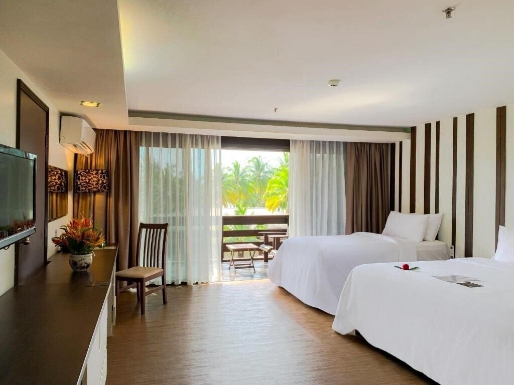 Zdjęcia Damai Beach Resort 4*