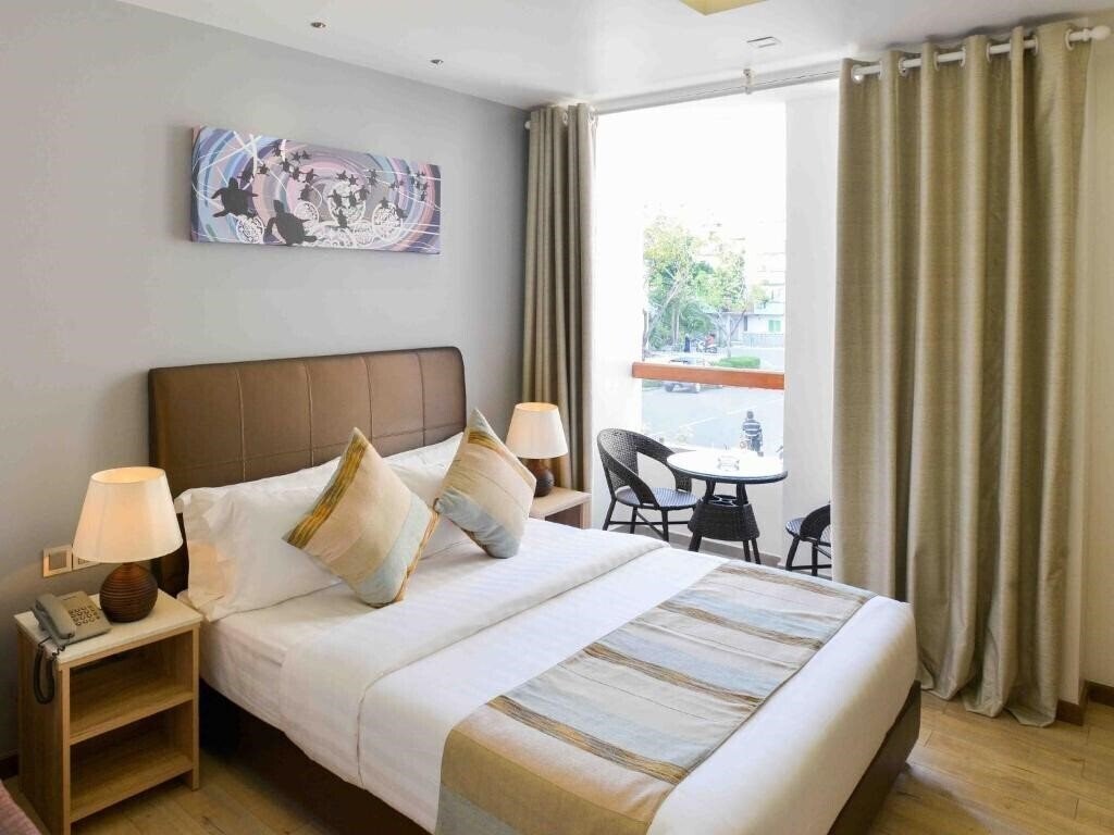 Готель Coconut Tree Hulhuvilla Beach 4*