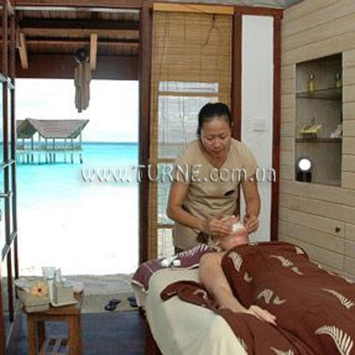 Отель Palm Beach Resort & SPA Maldives 4*
