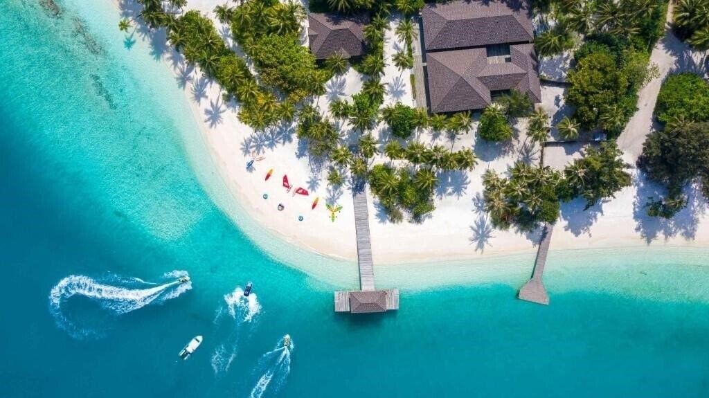 Картинка Fiyavalhu Maldives 4*