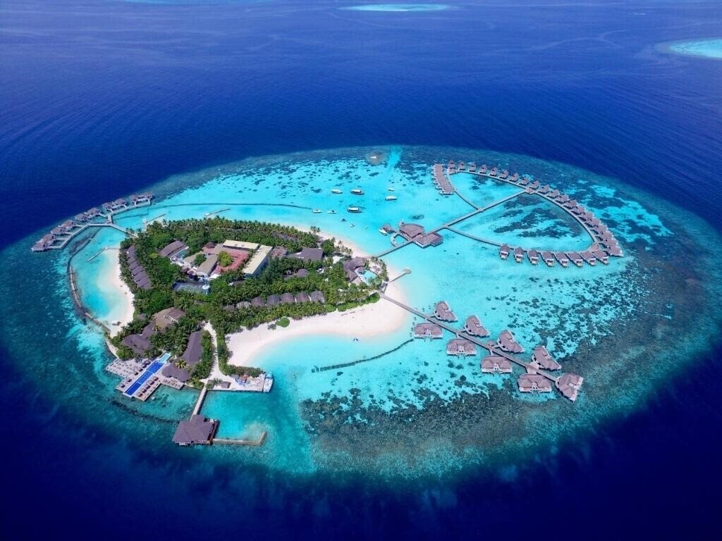 Hotel Centara Grand Island Resort & SPA Maldives 5*