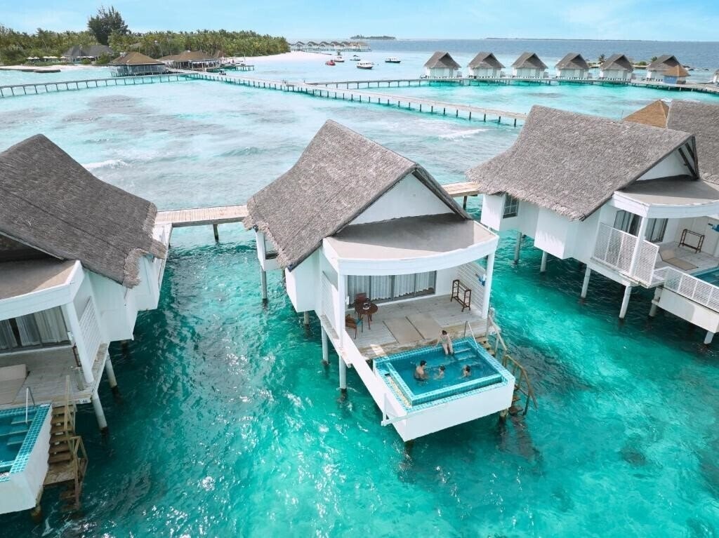 Obraz Centara Grand Island Resort & SPA Maldives 5*