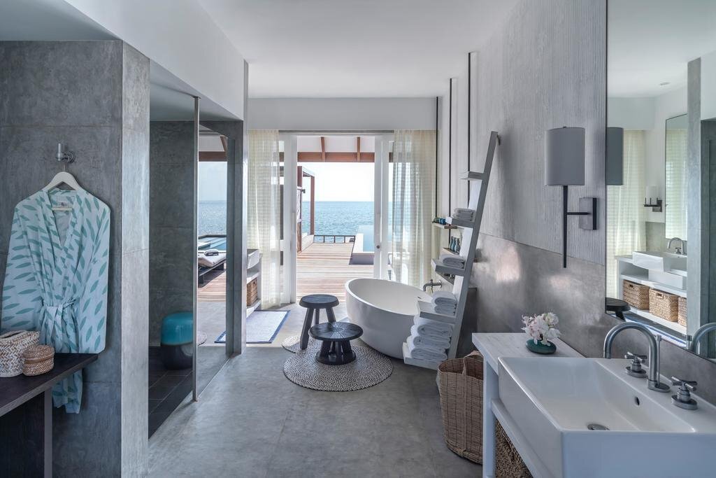 Zdjęcie Four Seasons Explorer 5*