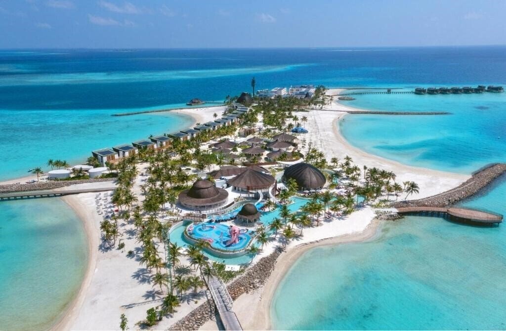 Hotel Centara Mirage Lagoon Maldives 4*