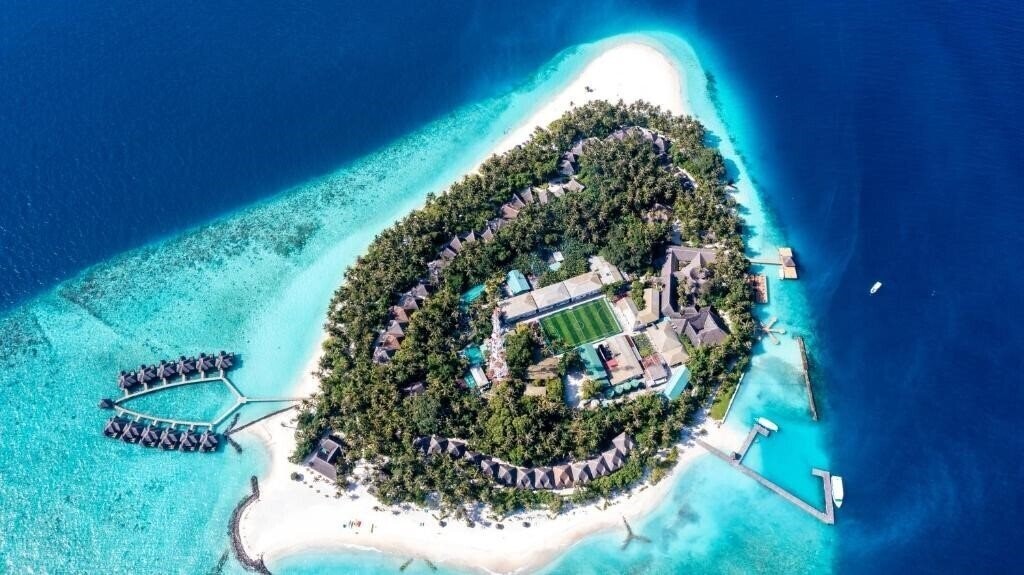 Готель Fihalhohi Tourist Resort 3*