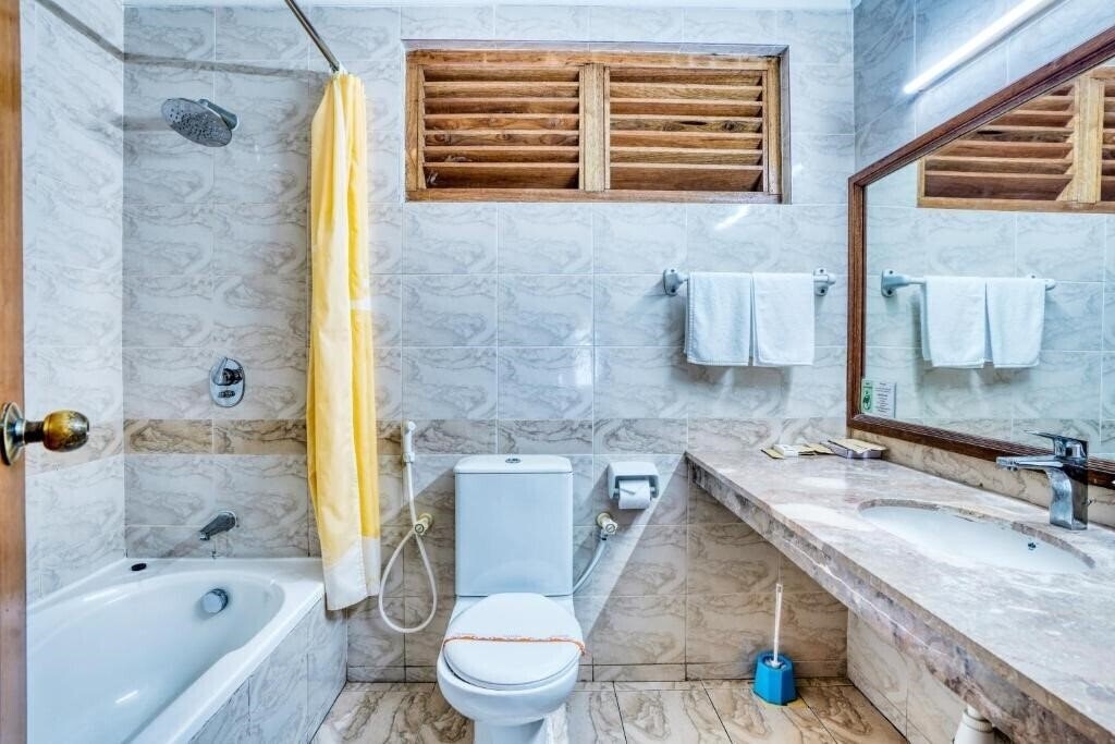 Зображення Fihalhohi Tourist Resort 3*