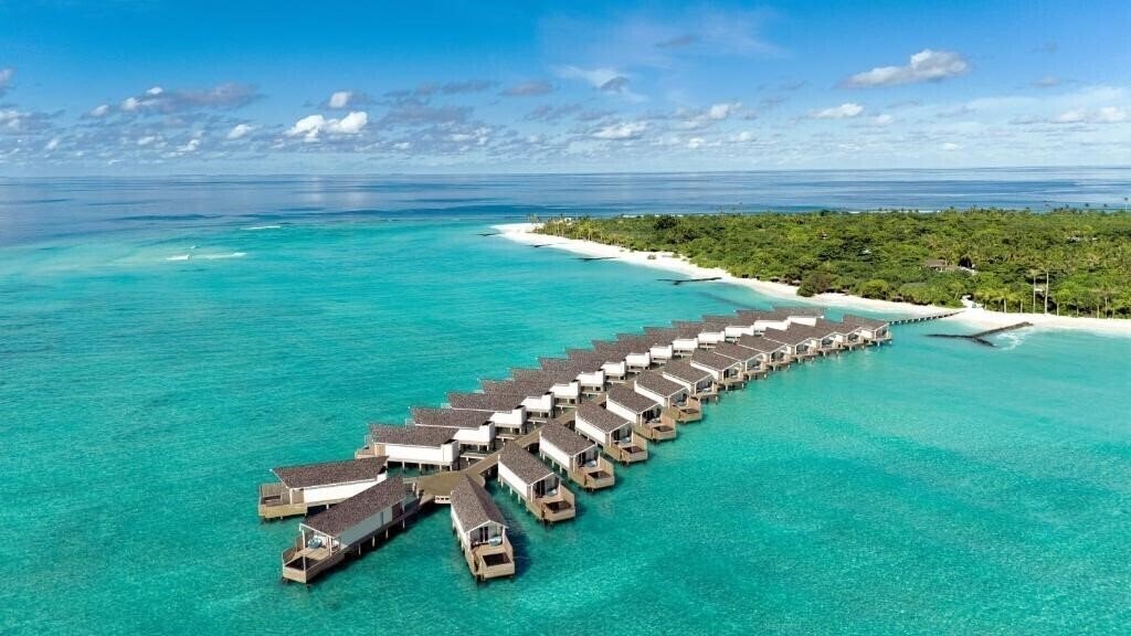 Hotel Amari Raaya Maldives 5*