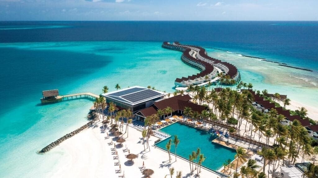 Hotel Oblu Xperinece Ailafushi 4*