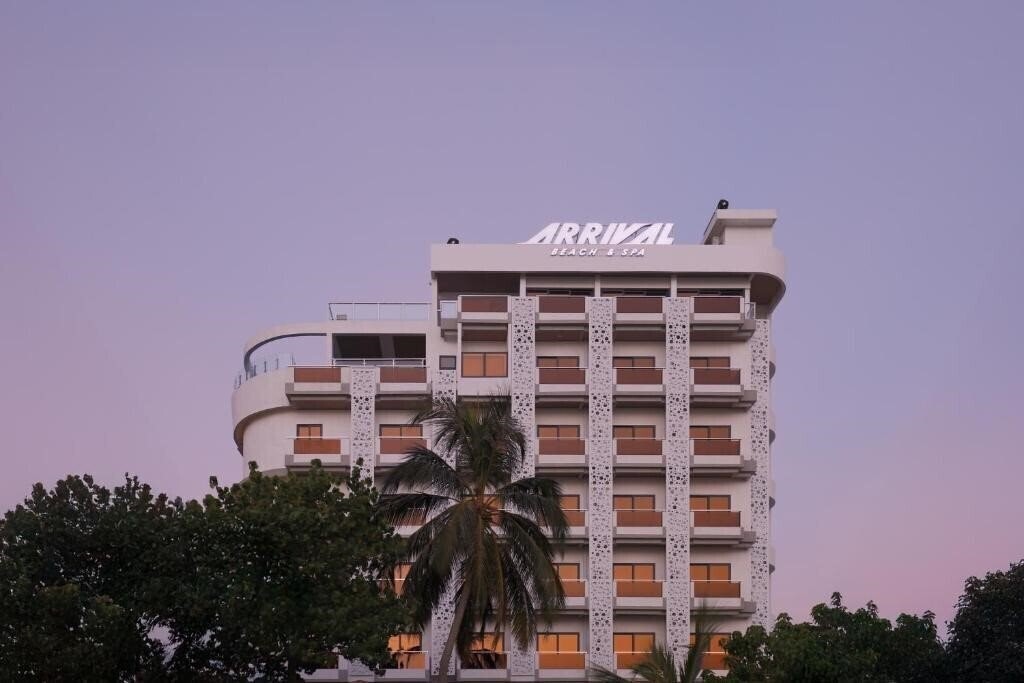 Hotel Arrival Beach & SPA, Gulhi 4*