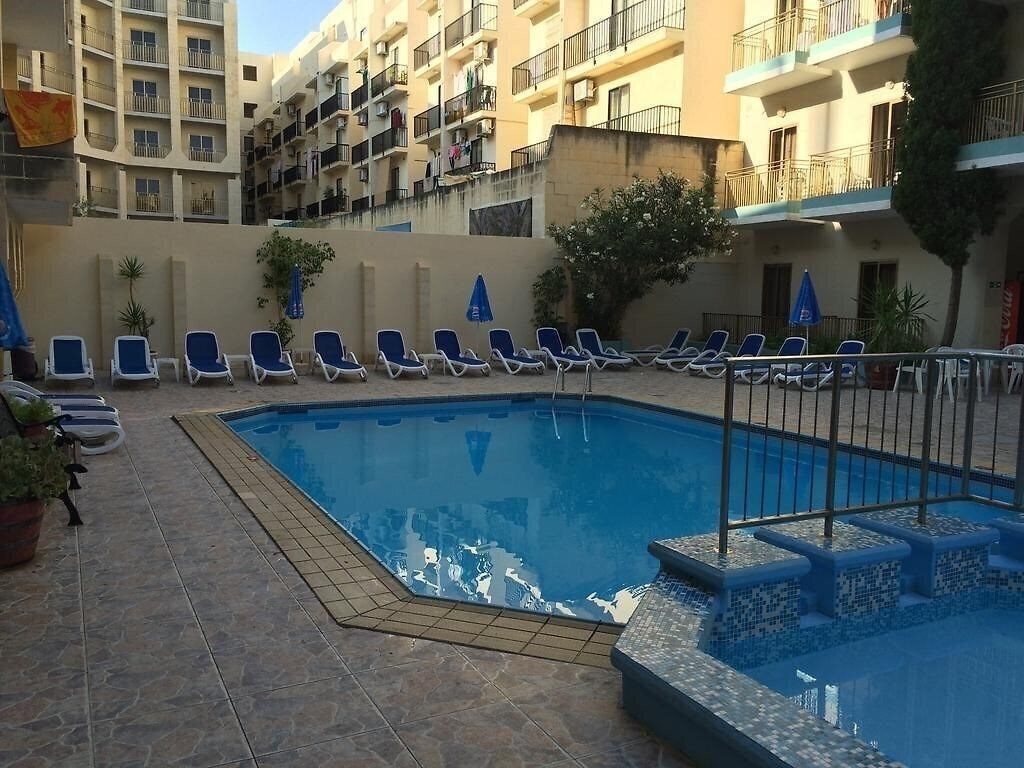 Hotel Bugibba 3*