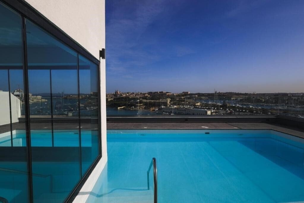 Hotel Verdi Gzira Promenade 4*